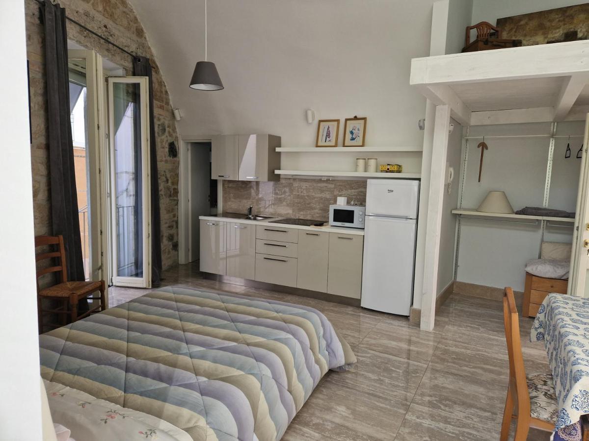 Apartamento La Casa Di Carmen Melfi Exterior foto